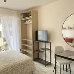 A Deux Pas Des Plages Et Au Coeur Du Vieil , Beau Rénové Appartamento *