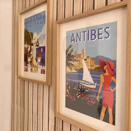 A Deux Pas Des Plages Et Au Coeur Du Vieil , Beau Renove * Antibes
