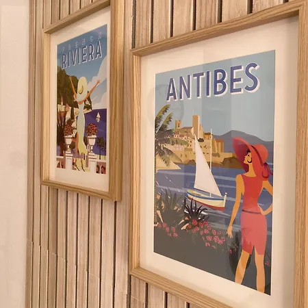 A Deux Pas Des Plages Et Au Coeur Du Vieil , Beau Renove * Antibes