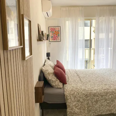 Apartament A Deux Pas Des Plages Et Au Coeur Du Vieil , Beau Renove